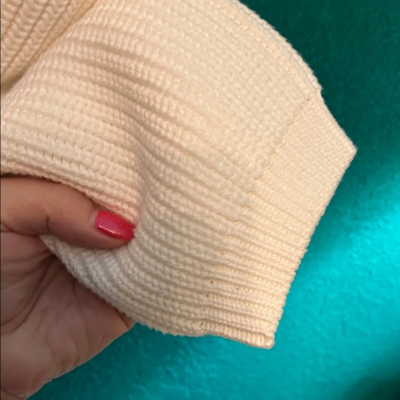 Quince White V-Neck Sweater - Picture 5 of 9